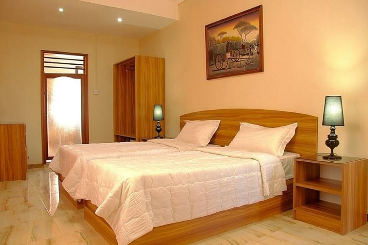 Auberge Le Rajah Quatre Bornes Exterior foto