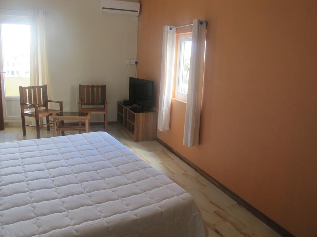Auberge Le Rajah Quatre Bornes Habitación foto